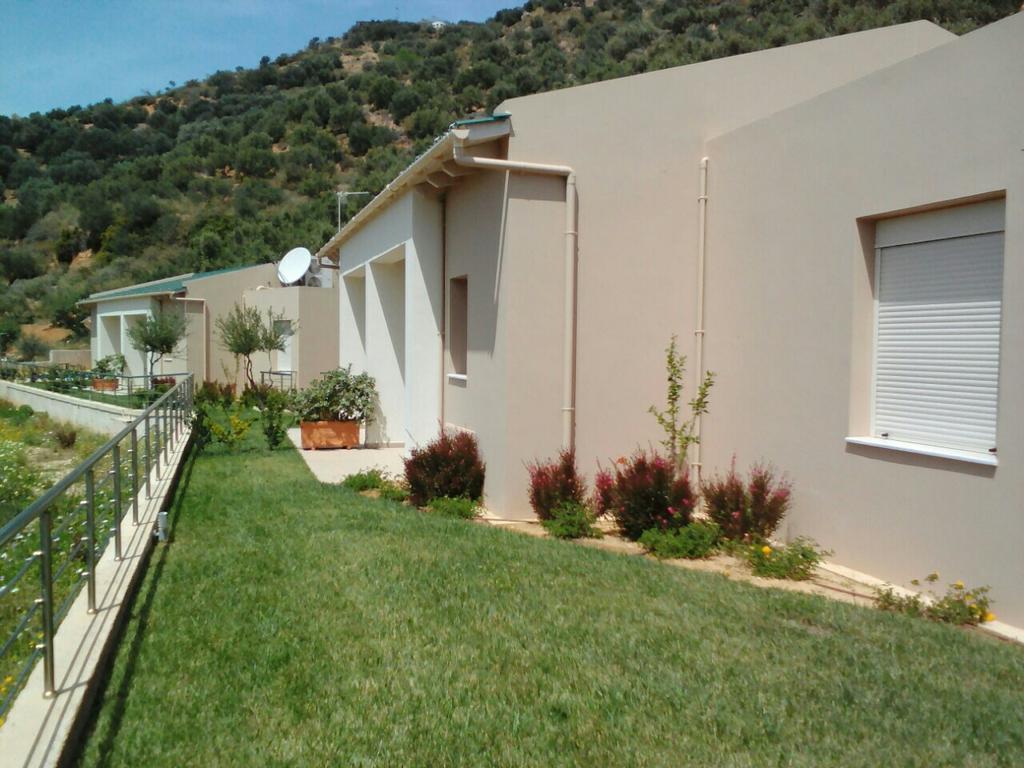 Aksos Suites Accessible Accommodation Agia  Экстерьер фото